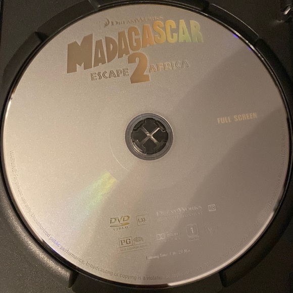 DreamWorks lot of 3 “Madagascar” DVD’s rated PG- used - Picture 8 of 12